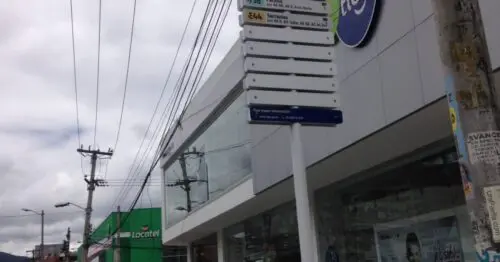 PARADERO SITP BARRIO CEDRITOS  052A01